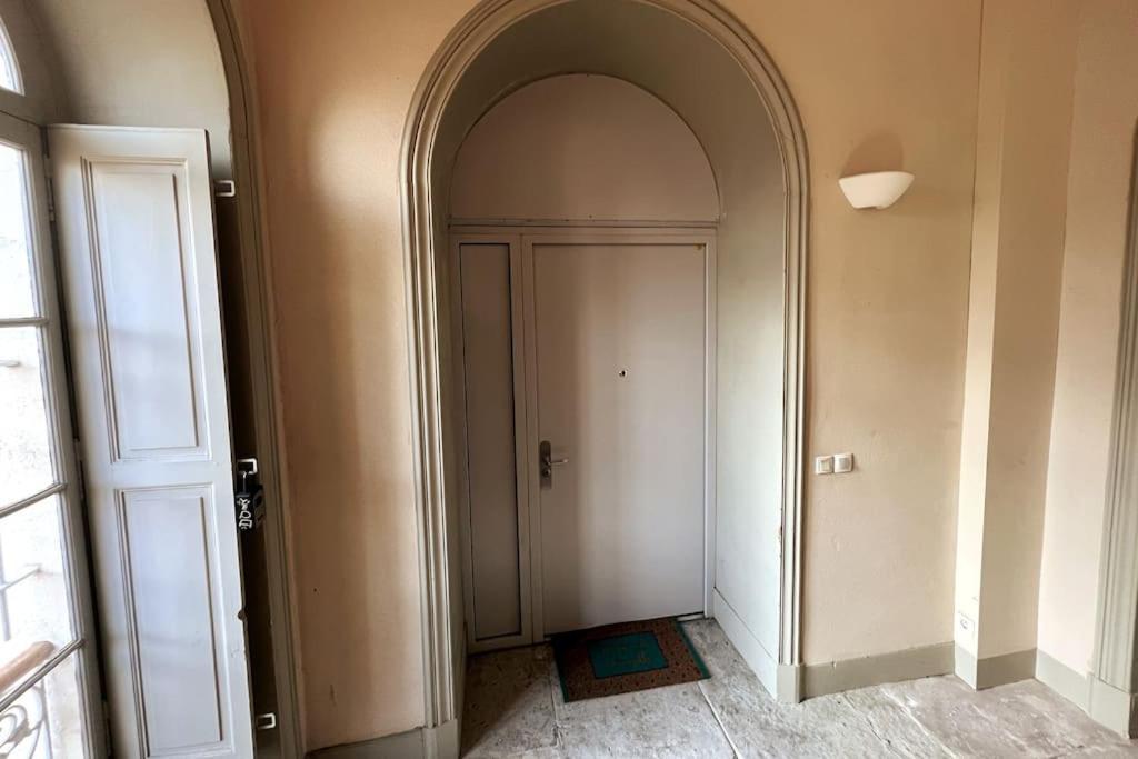 Le Vieux Sextier - Ac Clim - Lumineux - Wifi - Hypercentre Appartement Avignon Buitenkant foto