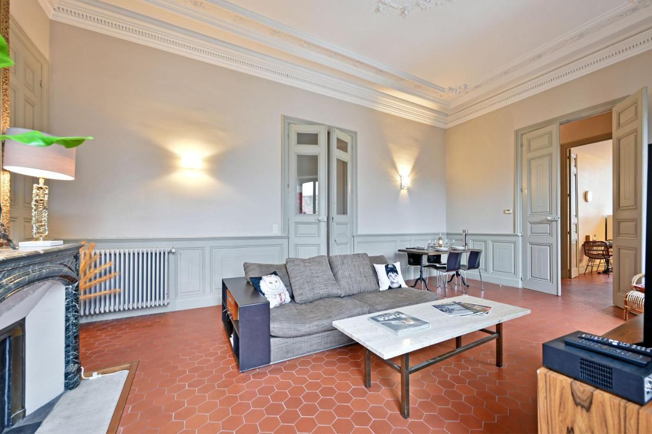 Le Vieux Sextier - Ac Clim - Lumineux - Wifi - Hypercentre Appartement Avignon Buitenkant foto