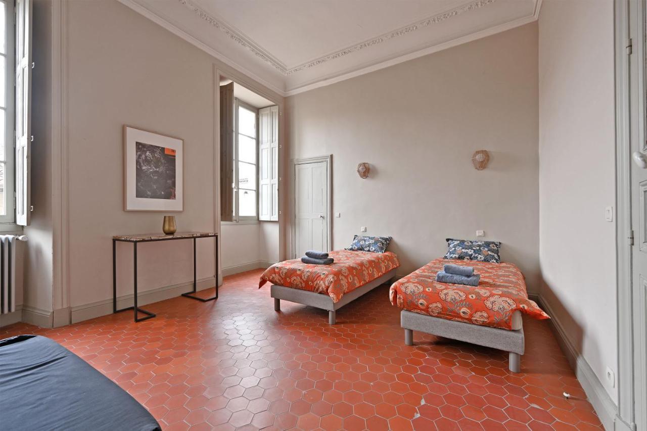 Le Vieux Sextier - Ac Clim - Lumineux - Wifi - Hypercentre Appartement Avignon Buitenkant foto