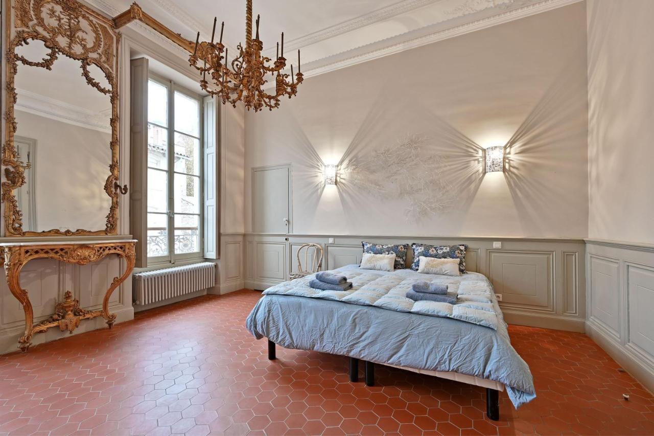 Le Vieux Sextier - Ac Clim - Lumineux - Wifi - Hypercentre Appartement Avignon Buitenkant foto