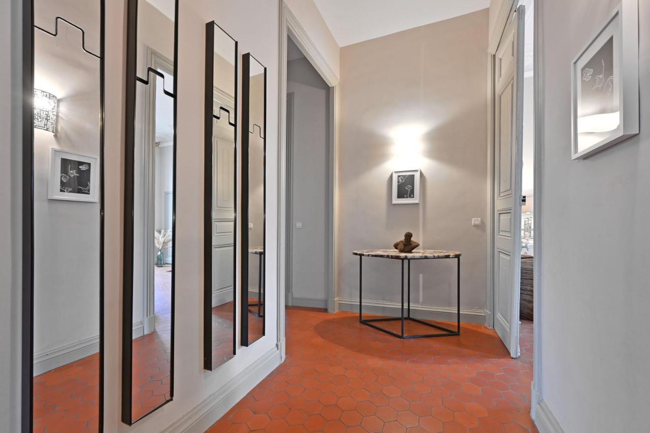 Le Vieux Sextier - Ac Clim - Lumineux - Wifi - Hypercentre Appartement Avignon Buitenkant foto